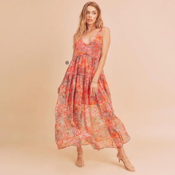 AEMI AND CO Dresses & Skirts - ❤️ AEMI AND CO “ Crimson” AEMI & CO. Floral Tiered Maxi Dress with Pockets BR52